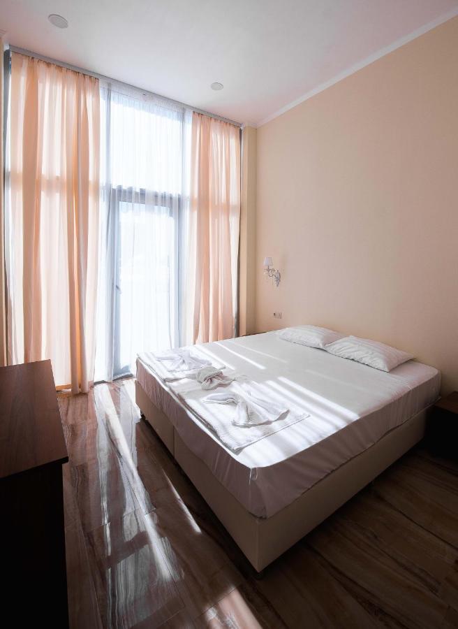 Evropa Hotel Gagra Exterior foto